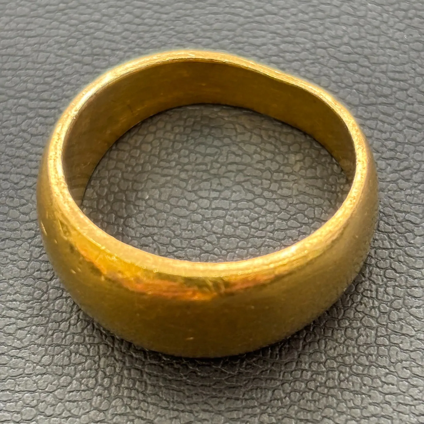 金のリングをお買取りさせていただきました。