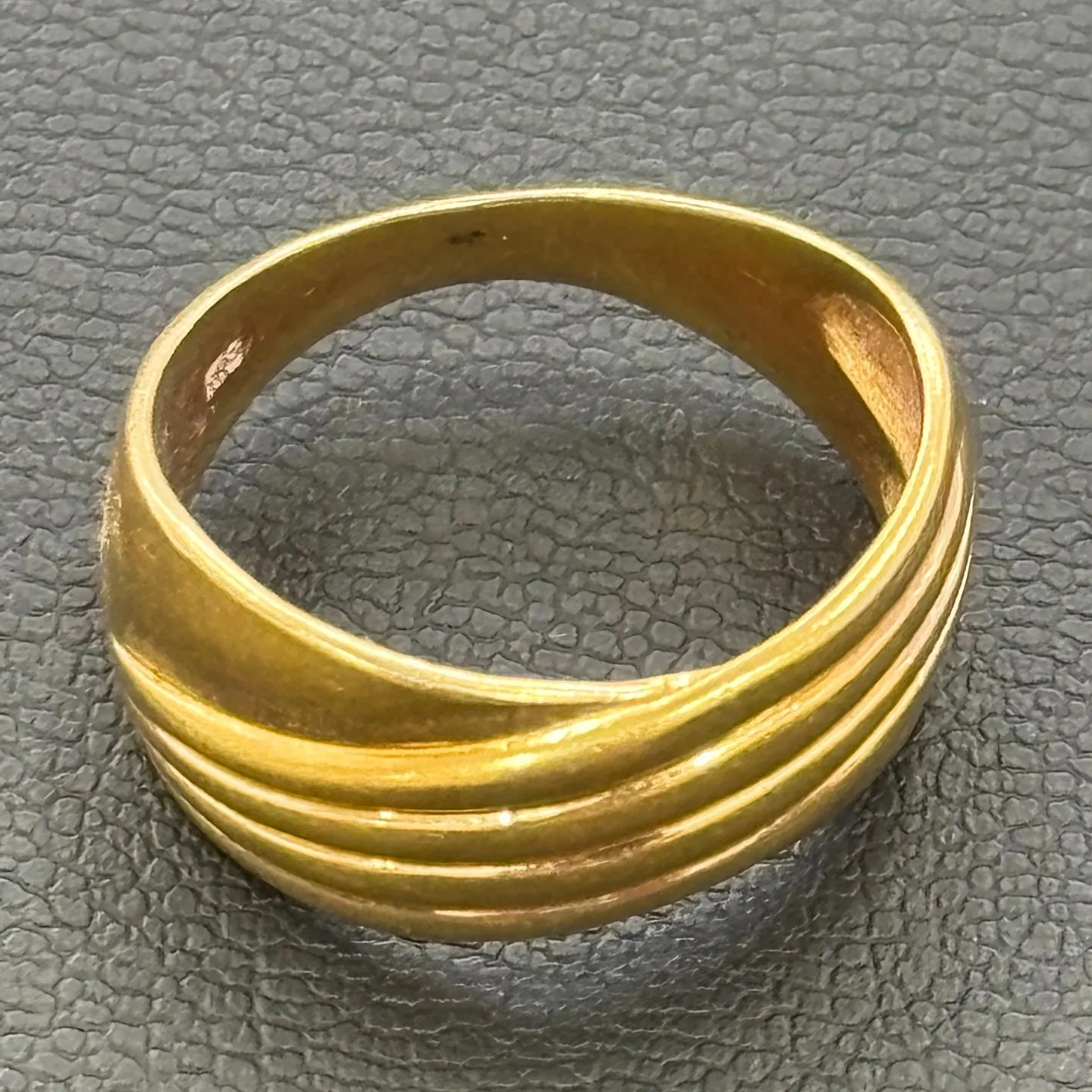 金のリングをお買取りさせていただきました。