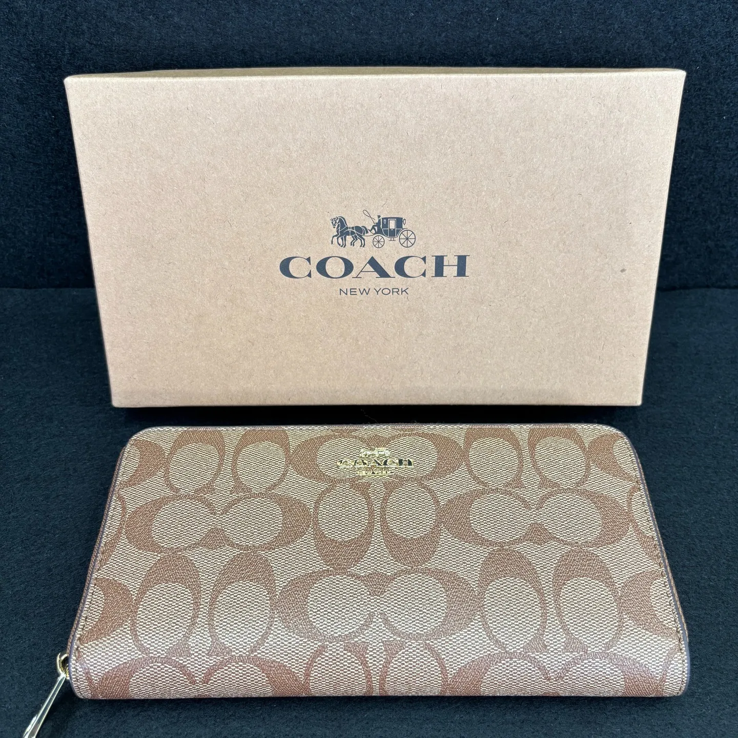 コーチの長財布をお買取りさせていただきました。