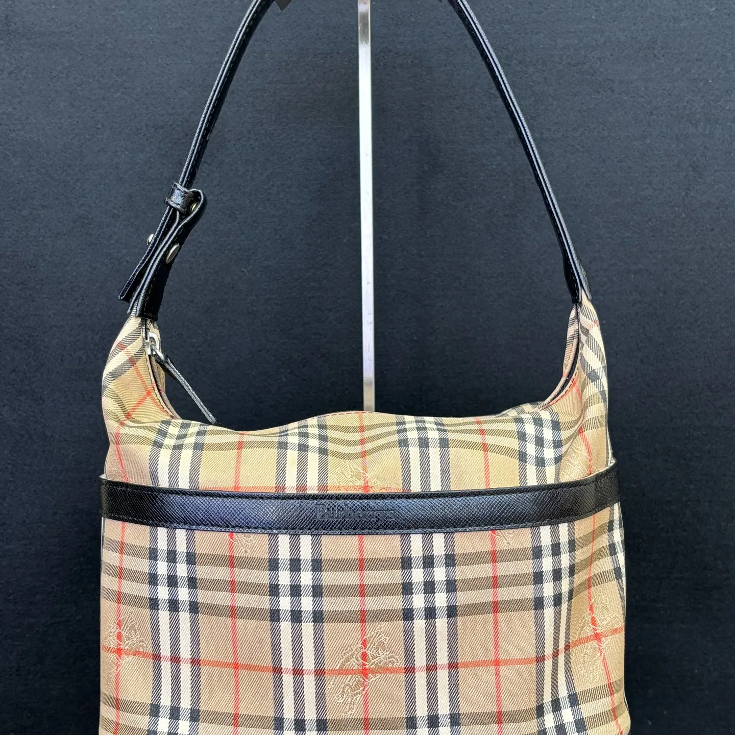 バーバリーのノバチェック ショルダーバッグをお買取りさせてい...