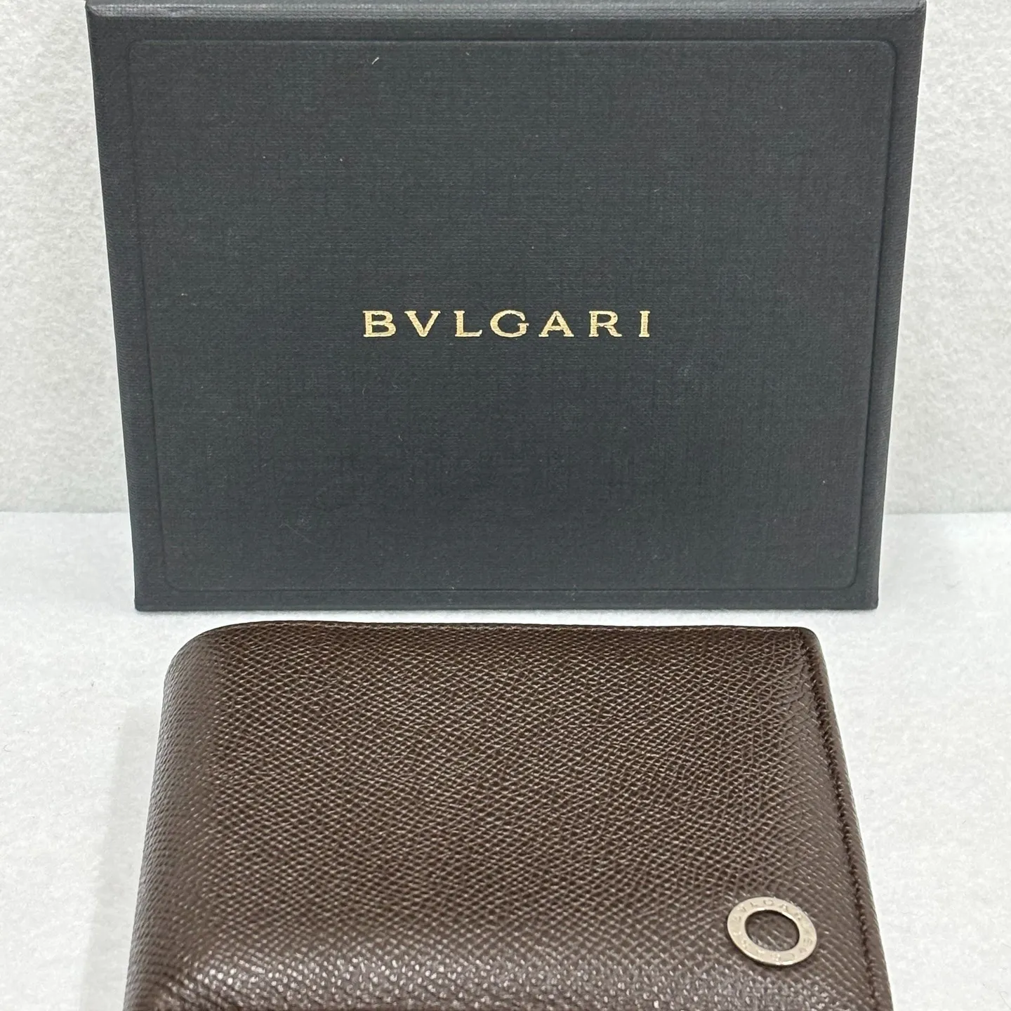 ブルガリの二つ折り財布をお買取りさせていただきました。