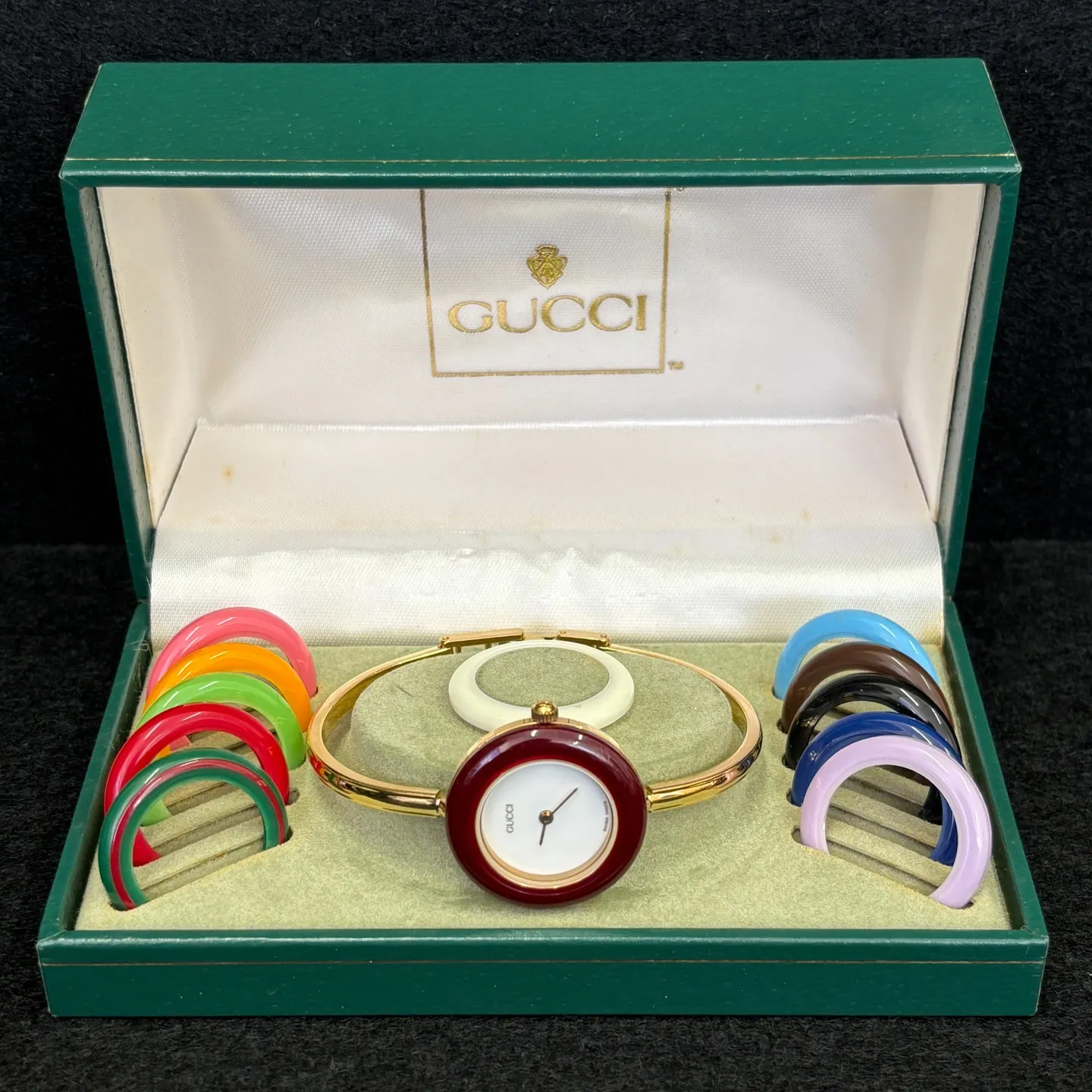 グッチの腕時計「チェンジ ベゼル ウォッチ」をお買取りさせて...