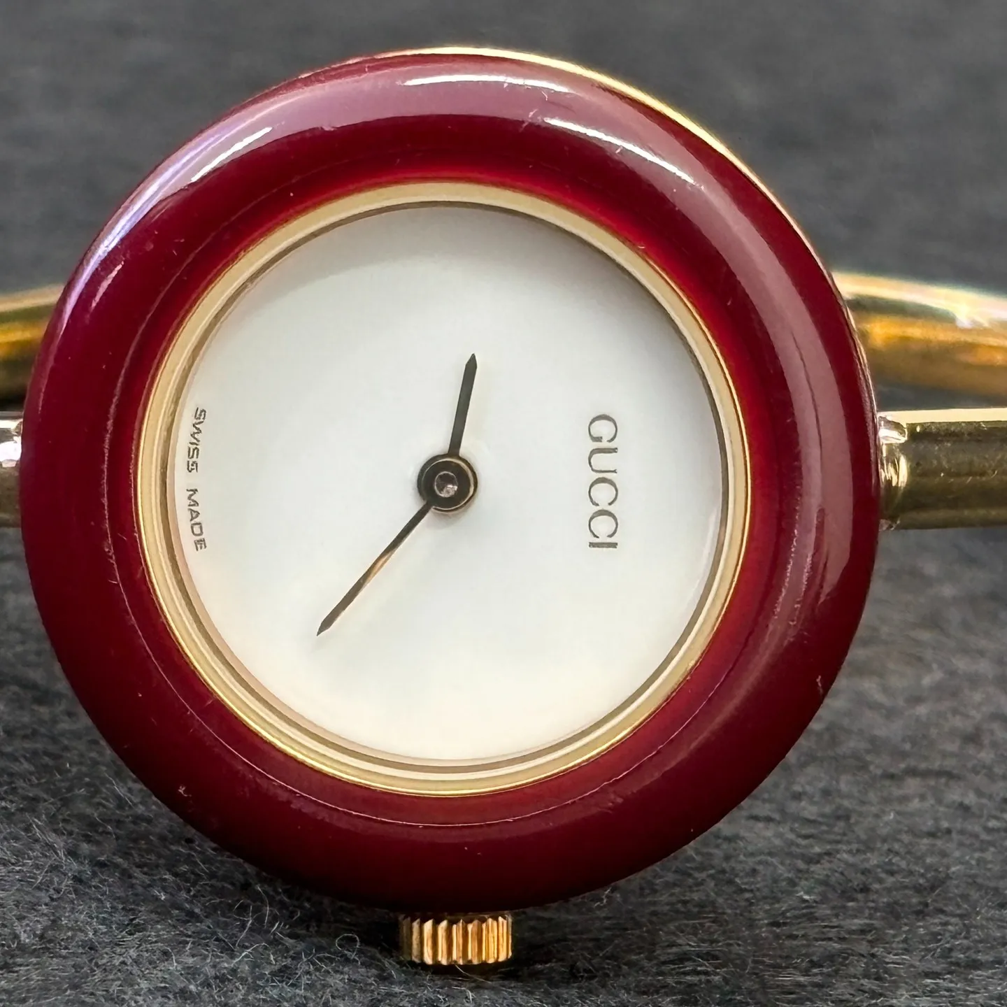 グッチの腕時計「チェンジ ベゼル ウォッチ」をお買取りさせて...