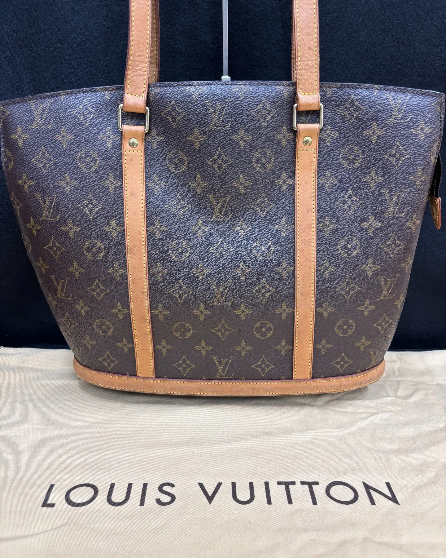 ヴィトンのトートバッグ「バビロン」をお買取りさせていただきま...