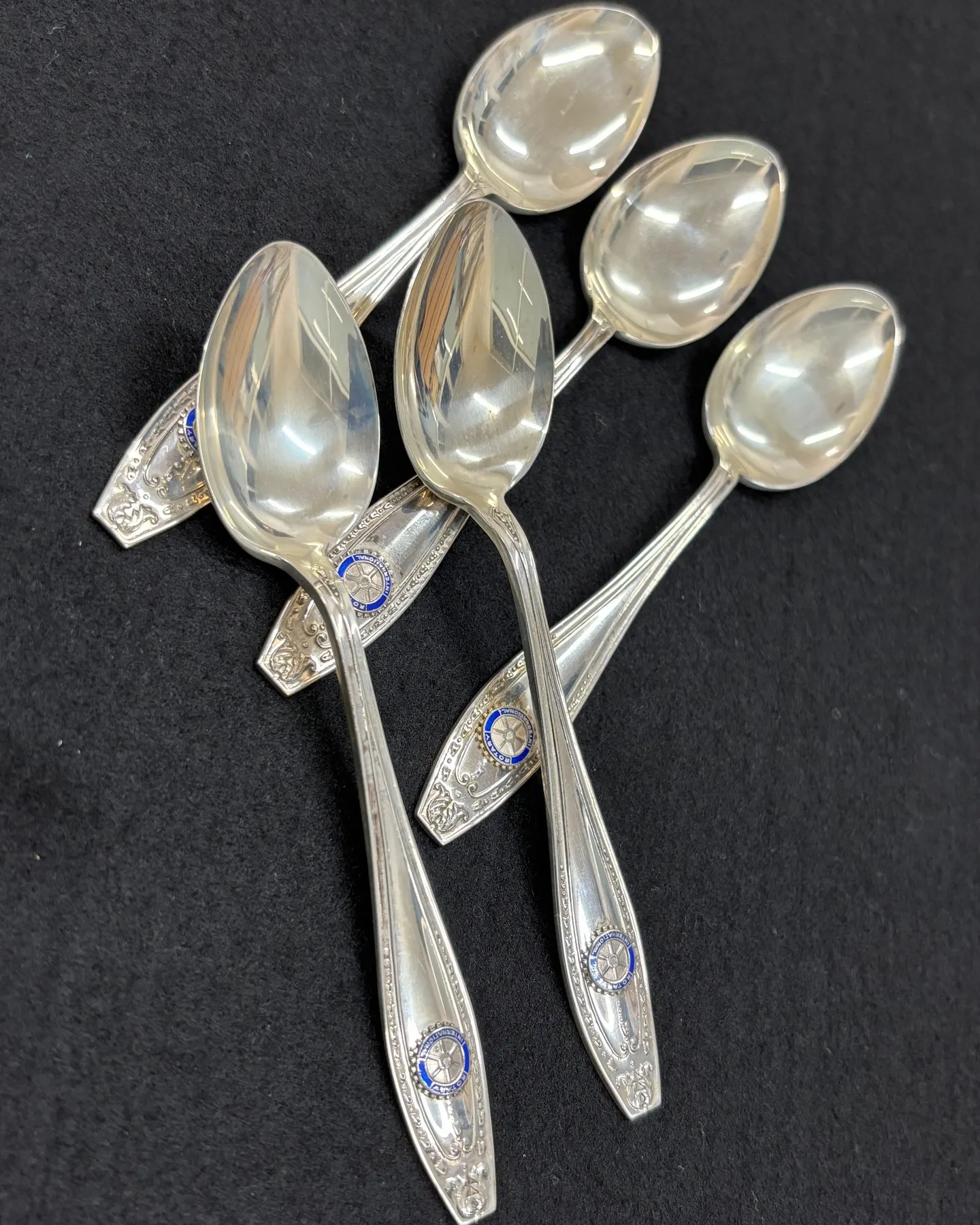 銀製のスプーンをお買取りさせていただきました。