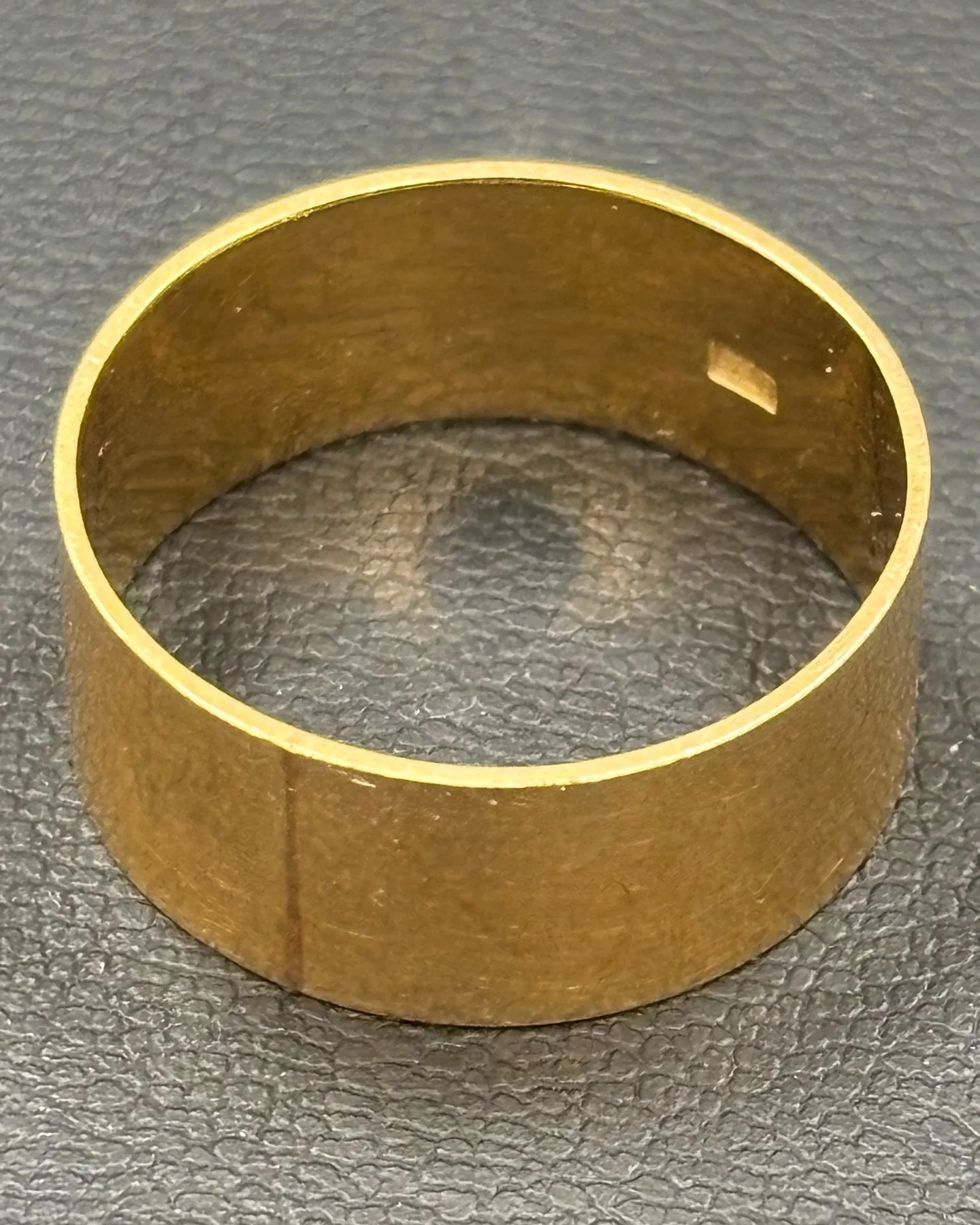 金のリングをお買取りさせていただきました。