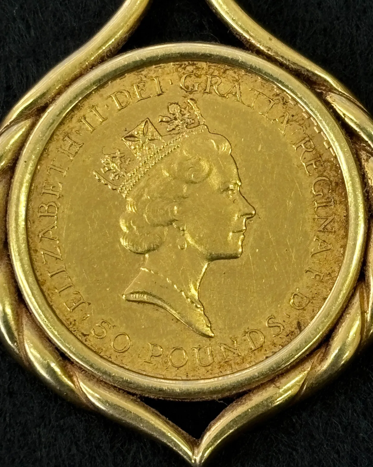 金の喜平ネックレスとコインのペンダントトップをお買取りさせて...