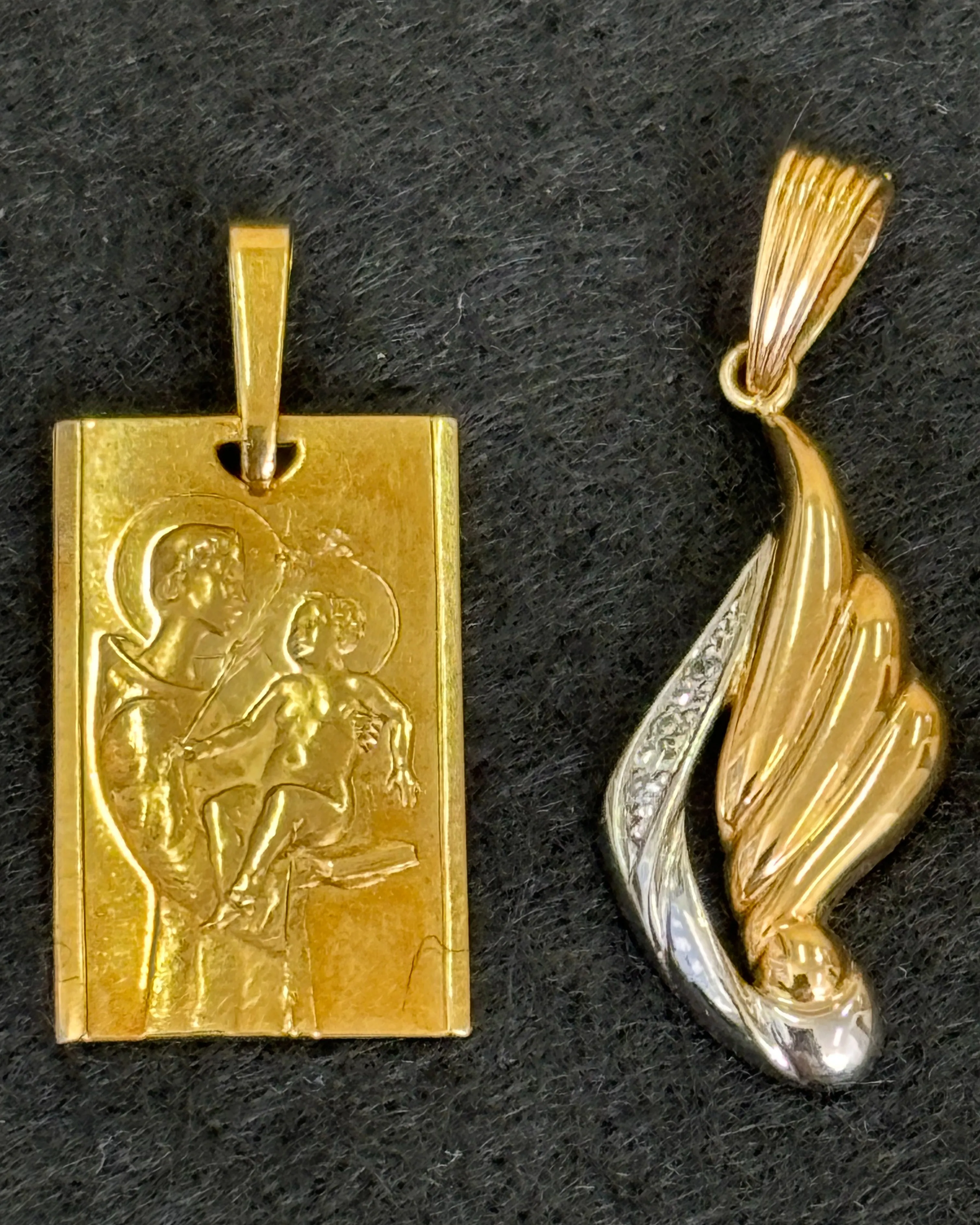 金と金・プラチナのコンビペンダントトップをお買取りさせていた...