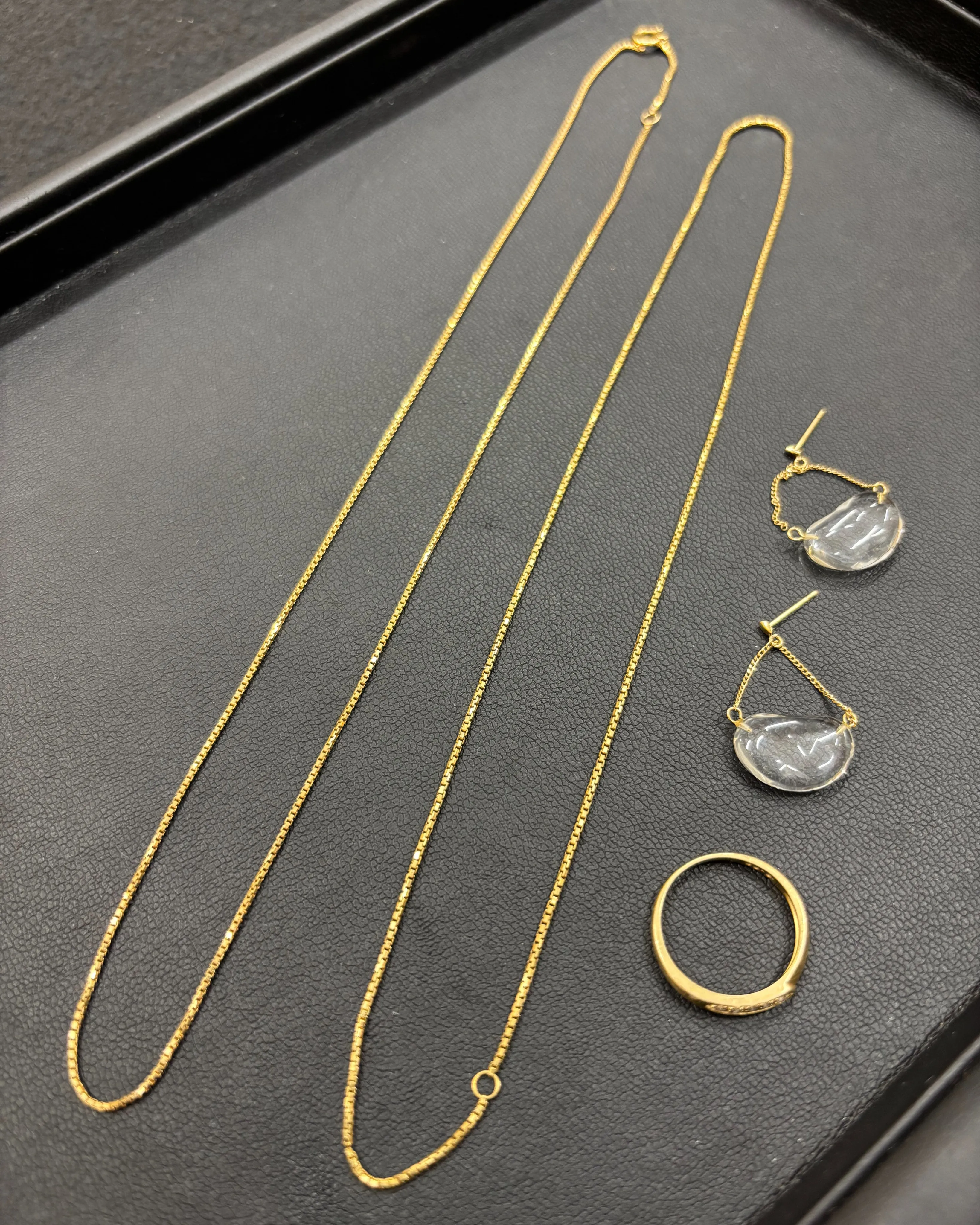 金のアクセサリーをお買取りさせていただきました。