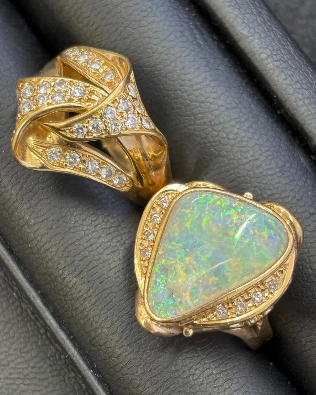 金のメレダイヤリングとオパールリングをお買取りさせていただき...